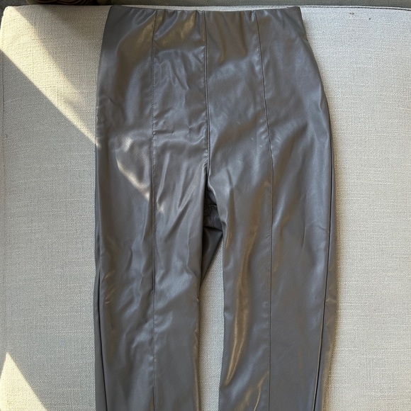 H&M NEW Gray Faux Leather High Waist Leggings XS - Picture 8 of 8